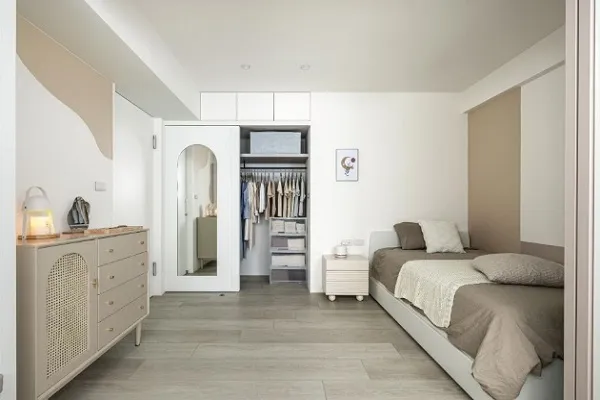 bedroom bedroom